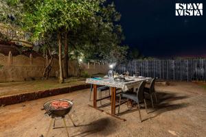 StayVista at Bela Mansion 8 BHK - Pet Freindly Villa