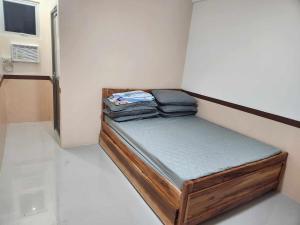 IZZY RIVERFRON RESORt