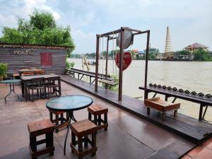 RUEN CHANG Riverside