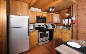 Queen of the Hills The Perfect Cabin