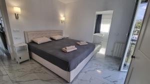 Meerblick Villa mit Terrasse, Pool und kostenlosen WLAN neu renoviert