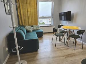 Urban Jungle - Grey Apartment