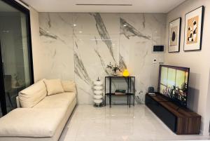 Goodfellow seocho gangnam Seoul arts center