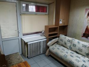 Khoroshaya Kvartira Goloseevskaya 3