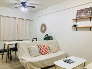 2 Bedroom with Resort Facilities near BGC and Makati