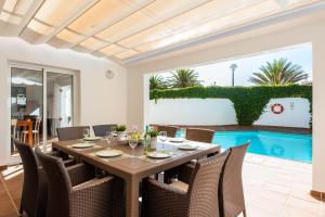 Villa Menorca Raquel by Mauter Villas