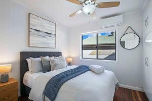 Sunset Haven 4-Bd Retreat Milton, Steps to Suncorp