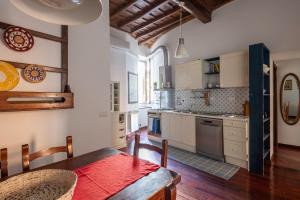 Trastevere Lungaretta apartment