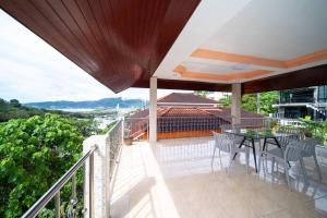 3 plus 1BR Ocean Breeze Villa Brad House Patong
