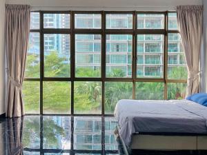 18# Cozy Retreats Wifi - Mount Austin, JB