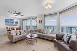 Ashley Penthouse 5 - 庞塞进