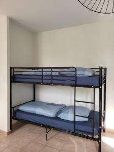 Maisons de vacances Gite au coeur du chateau Flotis : Maison 3 Chambres