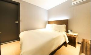 Phòng Giường Đôi Có Phòng Tắm Riêng (Double Room with Private Bathroom)