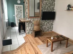 Charmante petite maison proximité Vichy centre - Cusset