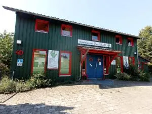 FEWO Villa Farbenfroh Monteurzimmer Garten Wlan 3SZ 120qm - 维恩豪森