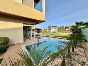 Très belle villa sur golf piscine vue sur l atlas