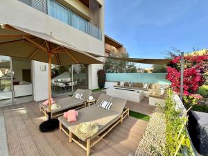 Très belle villa sur golf piscine vue sur l atlas