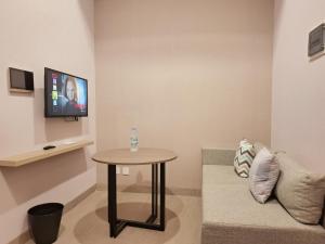 Menara Jakarta Condo JI Expo PRJ by Blezz