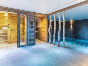 Chalets Chalet de luxe avec piscine, sauna, hammam, cinema et salle de jeu - FR-1-694-3 : Chalet