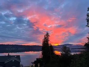 Lakeview house centrally located - Newcastle