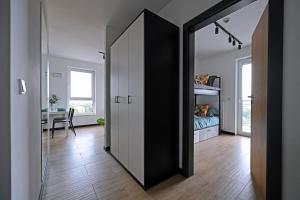 Zeus Apartments Economy