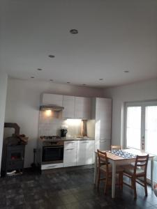 Nižbor samostatný domek v zahradě