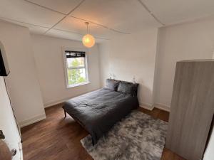 Second Floor 3 bedroom flat in the town centre