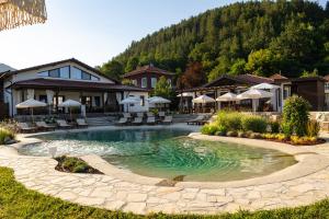 Bashtinata stryaha Guest rooms and Natural pool