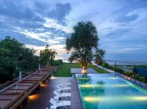 Beach Front Condo, Baan Thew Talay, Perfect Choice for Family and Couple - Ban Bo Khaem