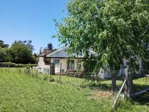 Casa danisa 3 dormitorios - El Coyunco