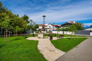 Apartman sa bazenom u Ninu A1