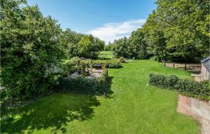 Nice Home In Spjald With 6 Bedrooms