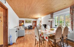 Awesome Home In Tim With Wifi