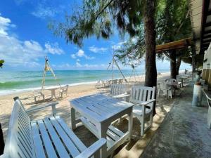 Surinbeach Double Room 101