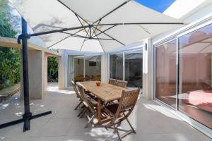 VILLA BORD DE MER 6 COUCHAGES AVEC JARDIN ET GARAGE