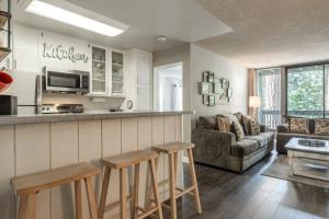 Crestview Bldg A #49 - Spacious 2 Bedroom, 2 Bathroom, Sleeps 7 - Close to Canyon Lodge and Village