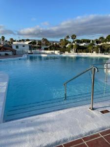 VV Sweet Flamboyan Playaflor 1 "by henrypole home"