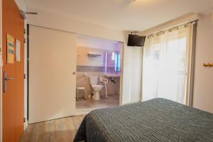 Hotels Hotel de la Plage : photos des chambres