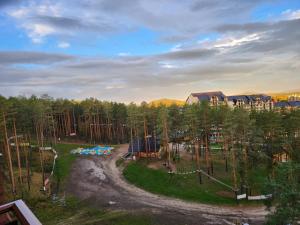 Green View Apartment with free garage parking