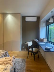 suite la Métairie