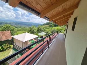 Housing VaduCrisului casa GenySa