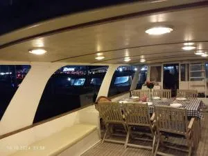 RoyalSeaSuite סוויטת יאכטה על המים 5 חדרים - 亚实基伦