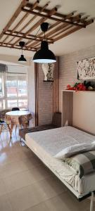 TORREMOLINOS VIEW STUDIO, VISTA MAR Y PISCINA