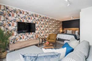 Castle Rock City Retreat