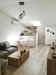 Appartements Sous les toits de Millau - Appartement cosy et chaleureux : photos des chambres