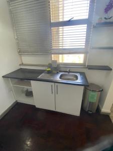 Modern rooms available close to the beach in Humewood