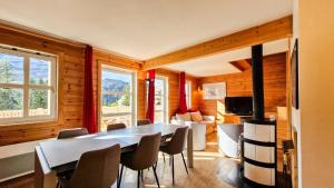 Résidence Hameau - Chalet confortable · Poêle à bois · Terrasse · Garage · WIFI gratuit MAE-8714