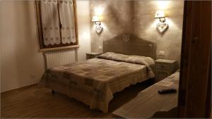 Dreibettzimmer mit eigenem Bad