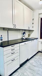 2 Bedroom Apartment with Private Sauna for 5 people 15 mins to Helsinki 56sq mt min 2 nights