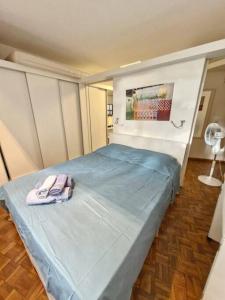 Studio no coração de Ipanema com split e internet